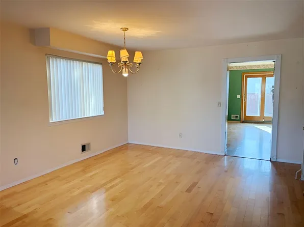 14 Monterey Avenue image 5 of 23