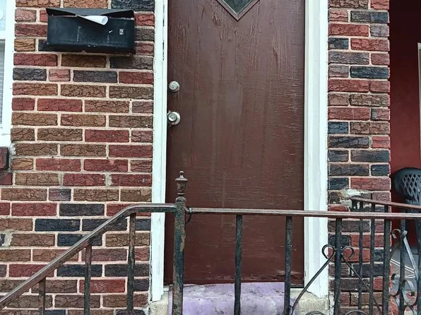 5162 Viola St, Philadelphia, PA 19131