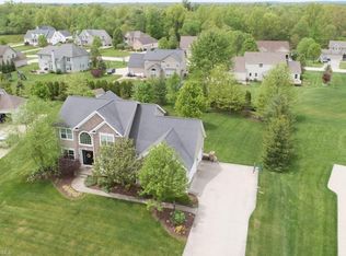3386 Northbrooke Cir, Cuyahoga Falls, OH 44223