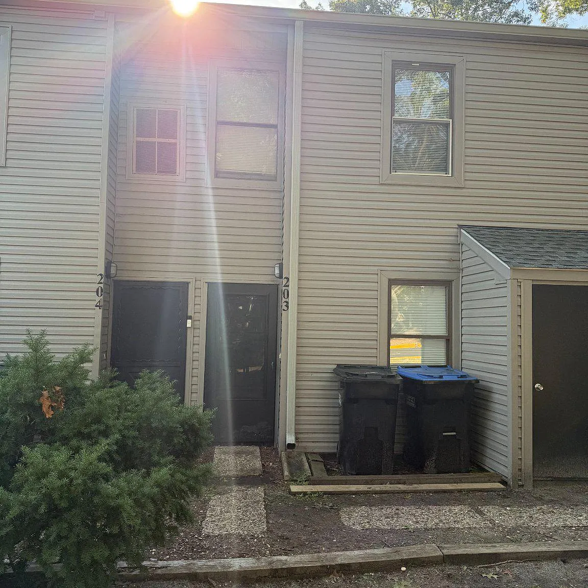 2 bed, 2.0 bath, 1180 sqft, $2,000 — Photo 4