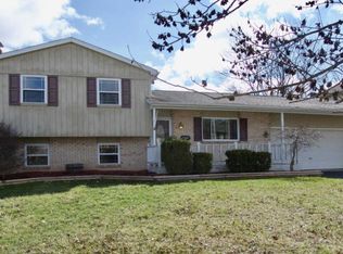 2389 Clover Blossom Ct, Grove City, OH