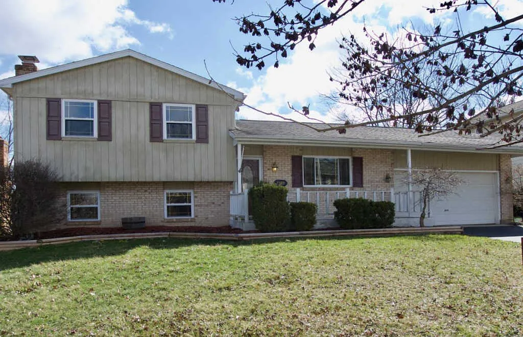 2389 Clover Blossom Ct photo 1