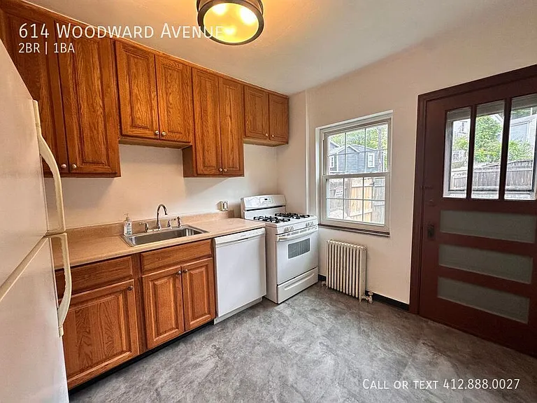 614 Woodward Ave — Photo 5