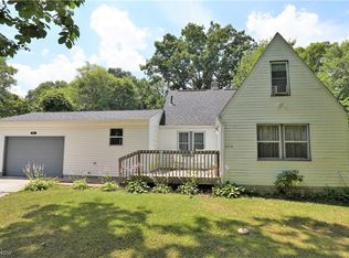 6516 S Main St, Clinton, OH 44216