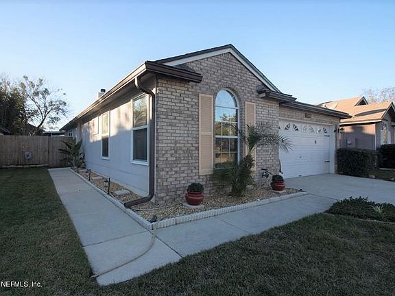 4th image of 268 Carriann Cove Trl W