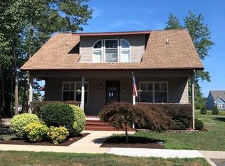 10 Cromwell Dr, Ocean View, DE 19970