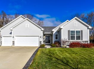 2340 Kelsey Ct, Lindenhurst, IL 60046