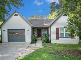 190 Riverchase Dr, Woodstock, GA 30188