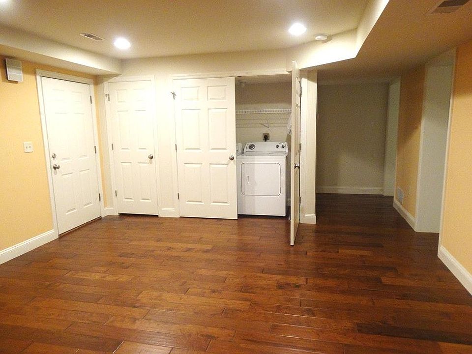 Entrance & Interior of Apartment