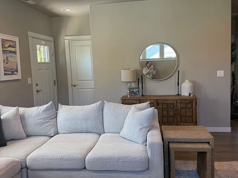 621 N Meadow Ln — Photo 5