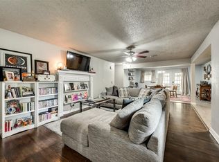 3812 Springbranch Dr, Benbrook, TX 76116