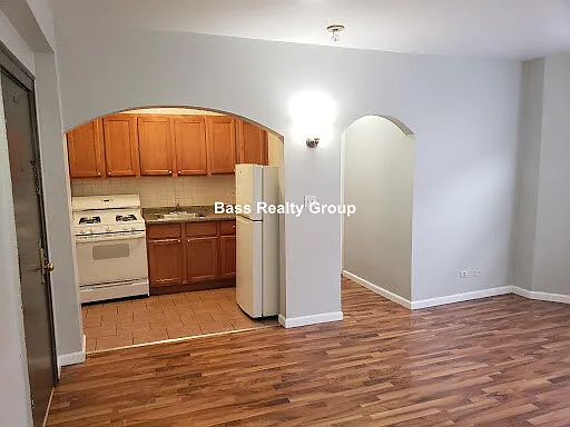 1718 W Estes Ave #303 — Photo 1