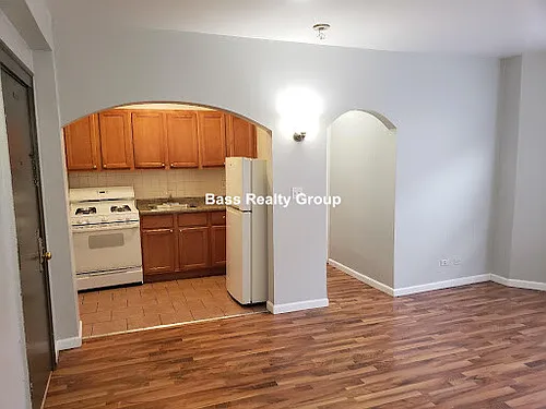 1718 W Estes Ave #303 Photo 1