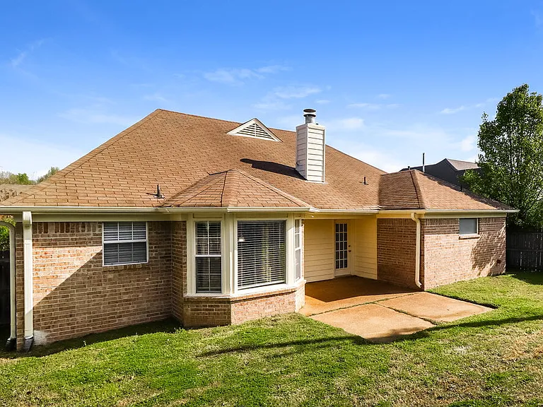 6963 Naples Dr — Photo 15