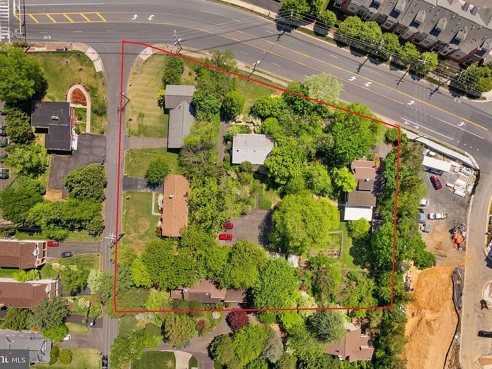 1st image of 1616 Chain Bridge Rd