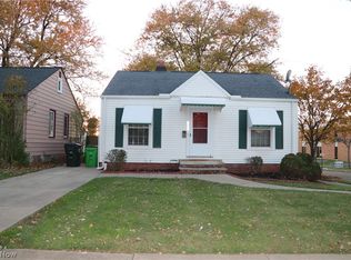 530 Darlington Dr, Bedford, OH