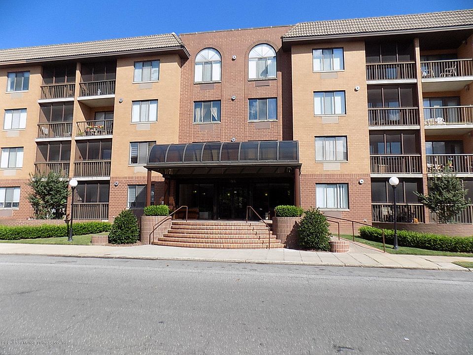 1st image of 95 Essex Dr APT 4B
