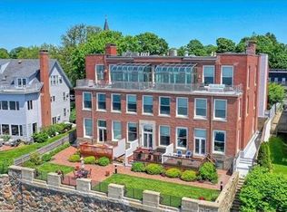 217 Humphrey St APT 5, Swampscott, MA 01907