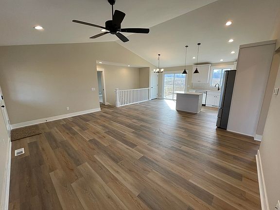 3rd image of 690 Leonard St NW