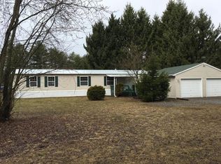 19 East Dr, Queensbury, NY 12804