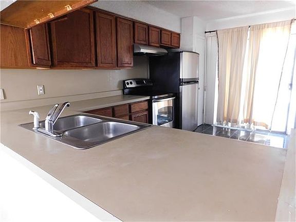 4th image of 2700 Mulford Cv APT B