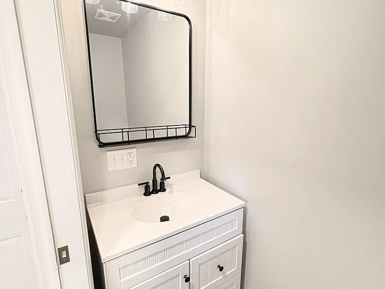 507 E Church St — Photo 17