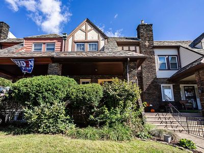 6631 Boyer St, Philadelphia, PA, 19119