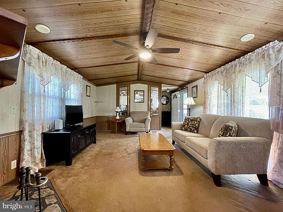 4th image of 180 Northcrest Acres