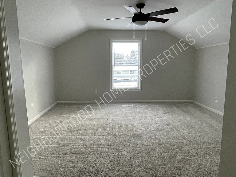 2450 Gerald Ave — Photo 35