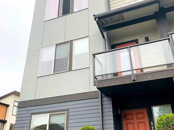 320 Bremerton Ave NE, Renton, WA 98059