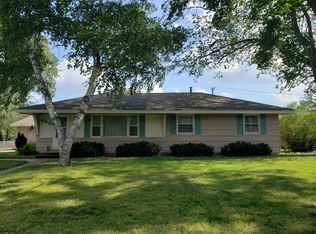 6901 Bethia Ln, Minneapolis, MN 55428