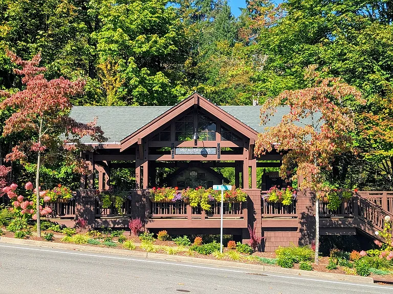 Rose Crest — Photo 30