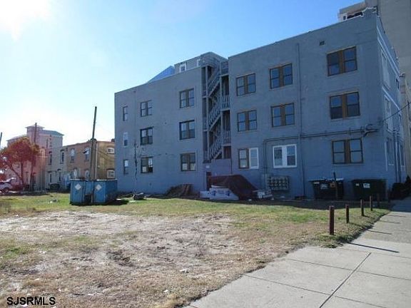 4th image of 206 Atlantic Ave