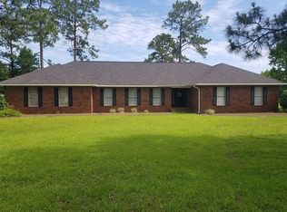 230 Bacon St, Jesup, GA 31545