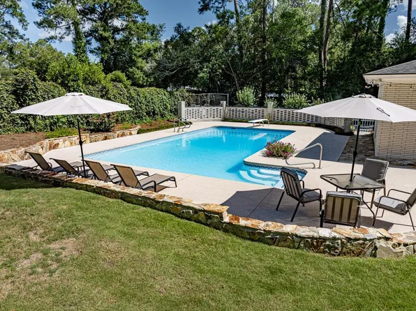 1811 Wilson Ave, Tifton, GA 31794