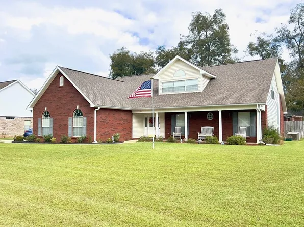 502 Eton Dr, Dothan, AL 36305