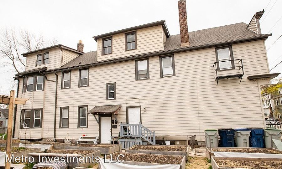 1st image of 829 E Clarke St #1F-2F