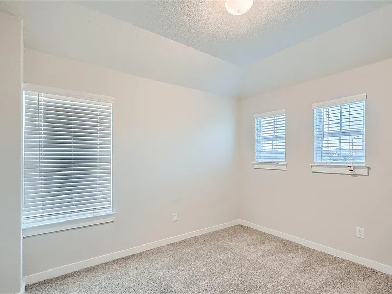 105 Appleberry Ln — Photo 19