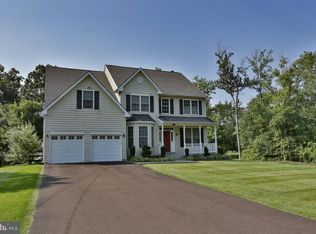 27 Sheridan Rd, Doylestown, PA 18901