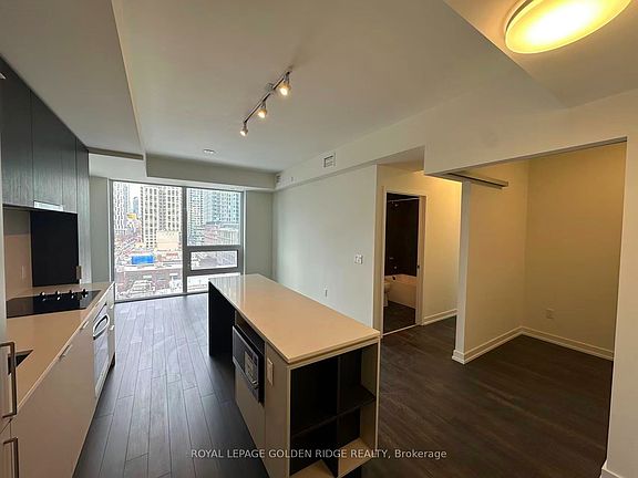4th image of 89 Church St #1004