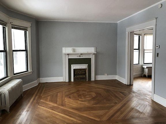 2nd image of 12 S Main Ave Unit 2