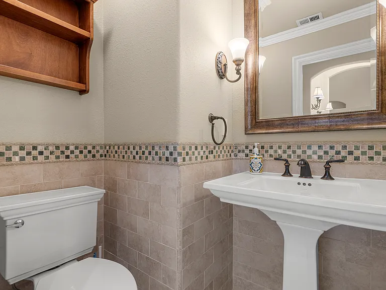 1315 Macadamia Dr — Photo 20