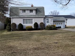 328 Fenton Ave, Conneaut, OH 44030