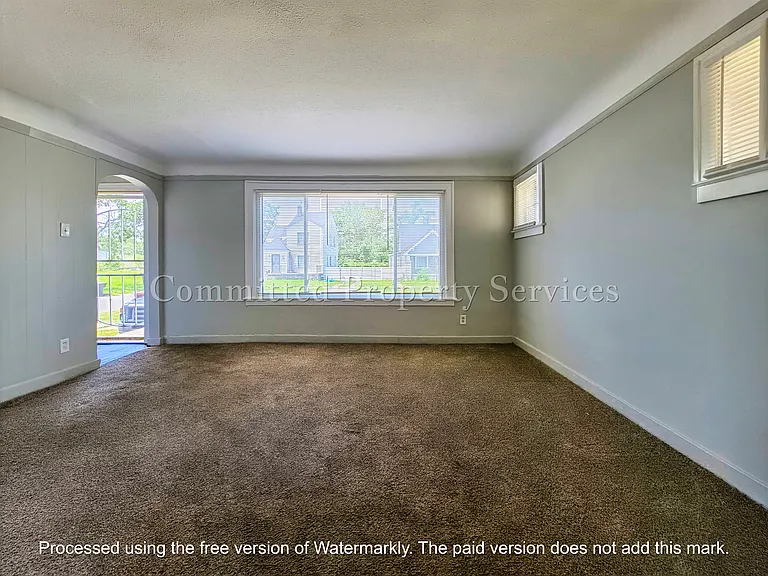 14148 Manor St — Photo 3