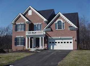2471 Willow Oak Dr, Allison Park, PA 15101