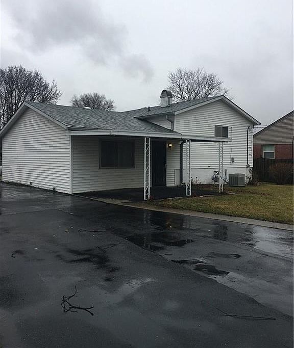 2nd image of 4811 W Southern Ave
