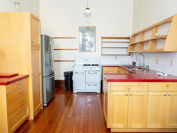 2nd image of 1189 Treat Ave