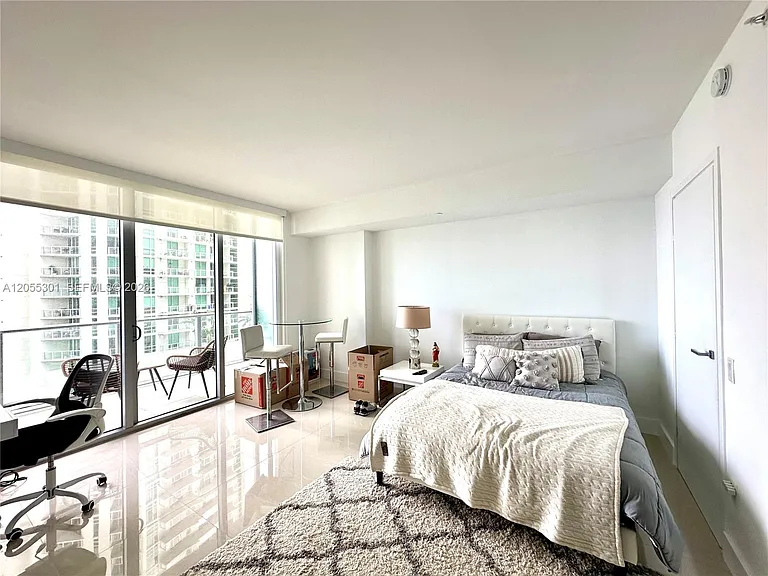 1300 Brickell Bay Dr #1205 — Photo 2