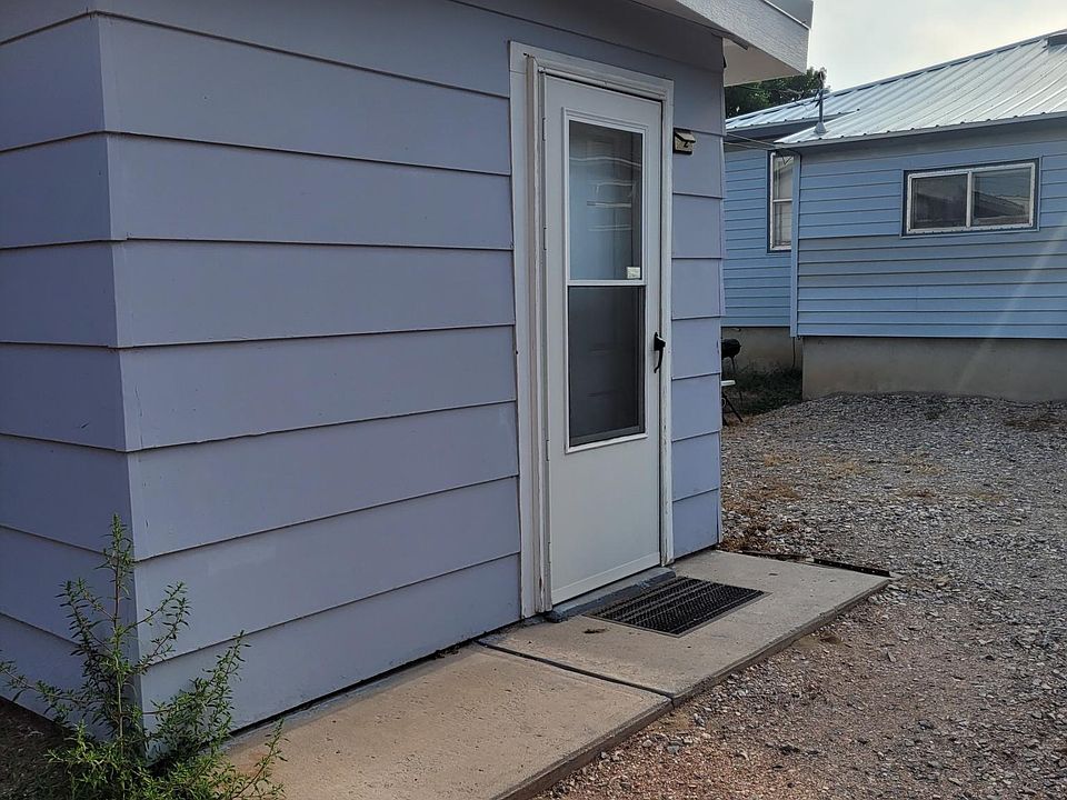 Unit C entrance