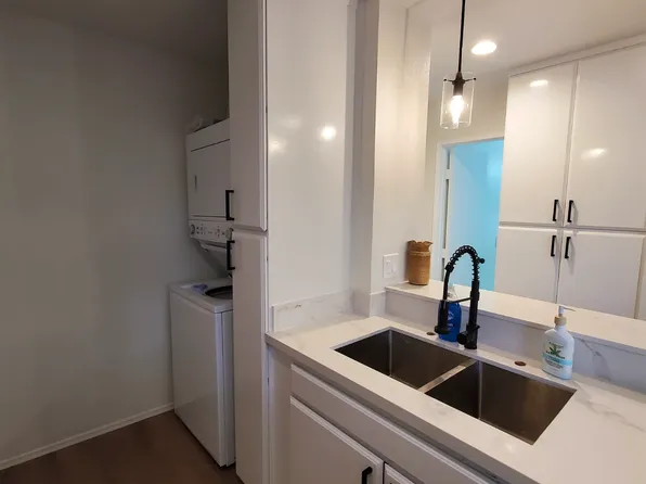 2138 Garnet Ave, San Diego, CA